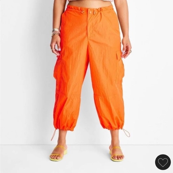 NWT Future Collective Alani Noelle Ora Women’s Utility Nylon Cargo Pants - Picture 3 of 4